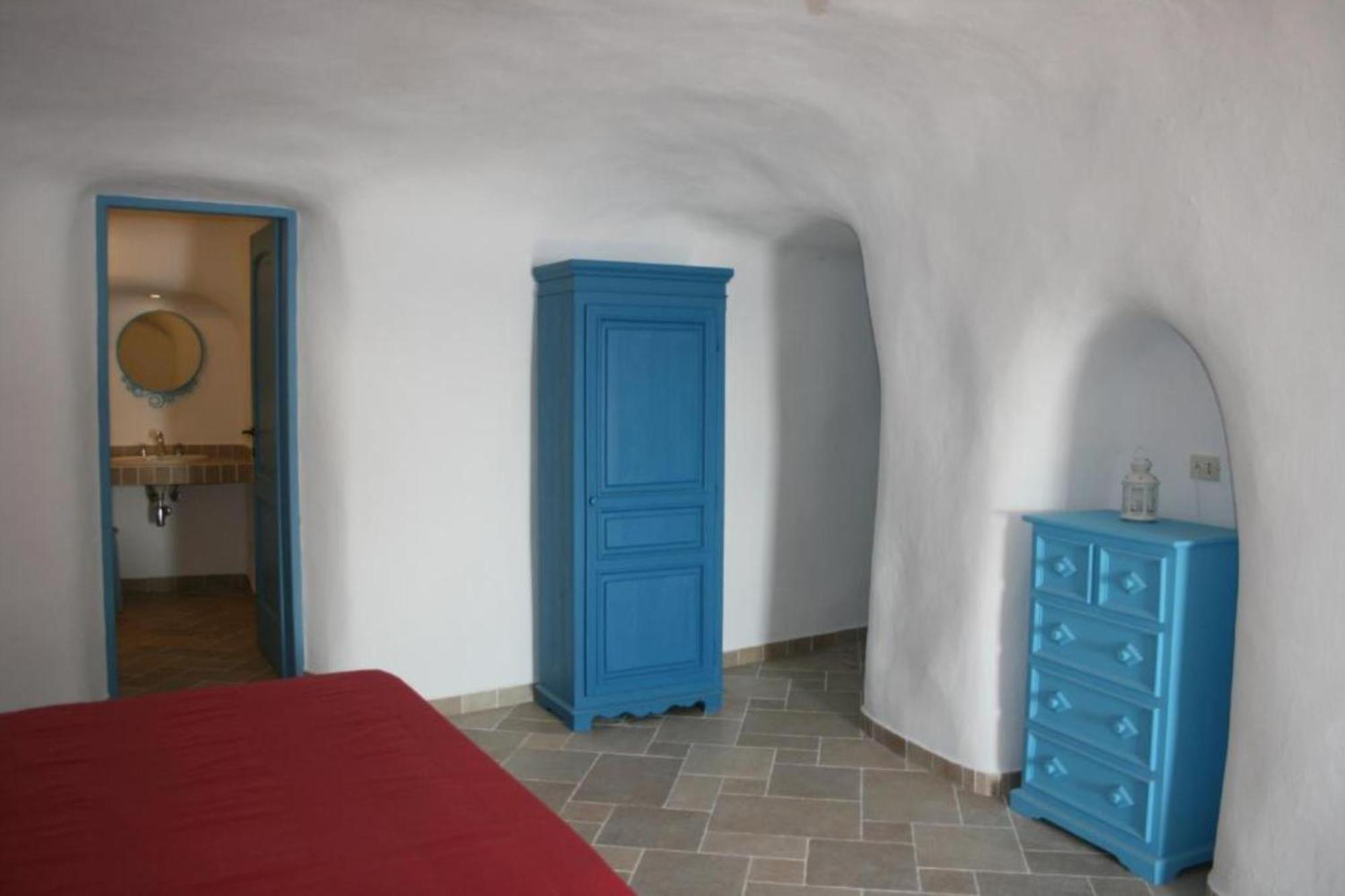 Maridea - Cave Apartments Понца Екстериор снимка